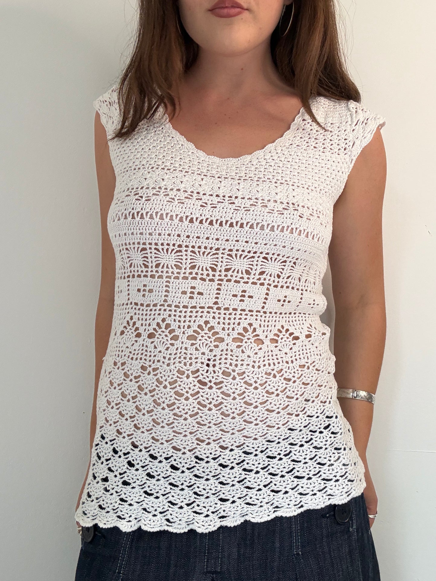 White crochet short sleeve top