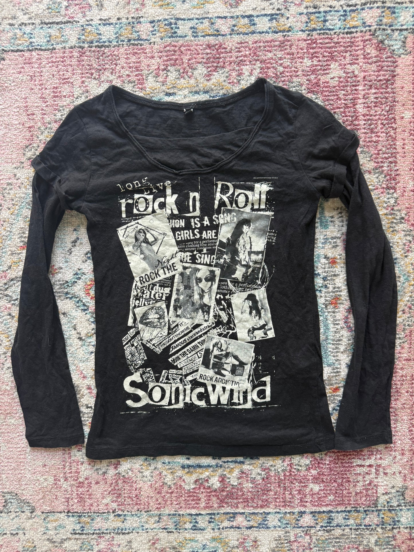 Y2K black rock graphic long sleeve top