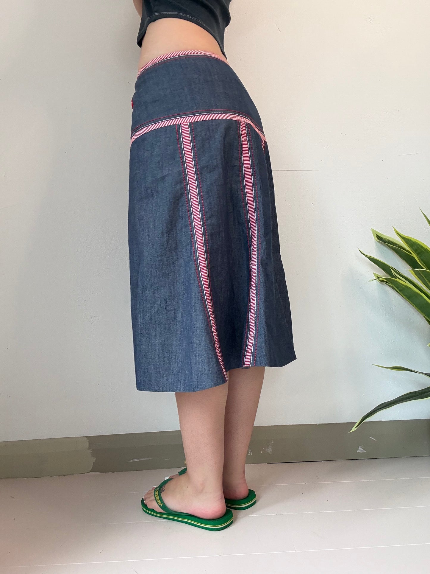 vintage low rise denim pleated midi skirt with red stripy detailing