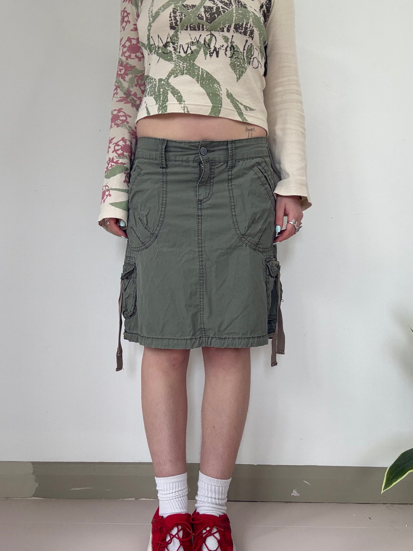 khaki low rise cargo midi skirt