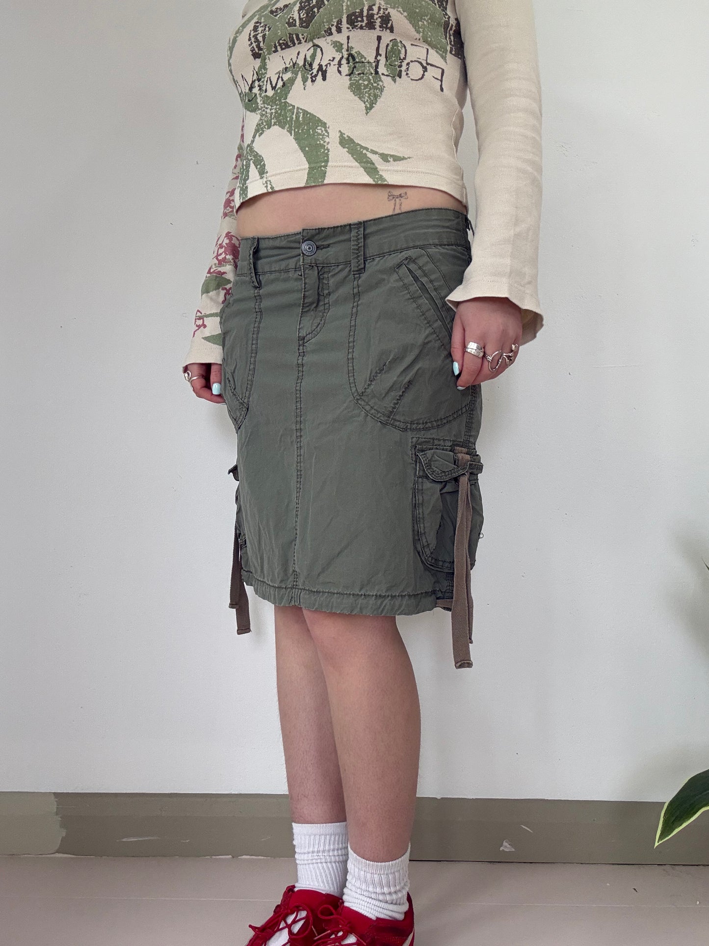 khaki low rise cargo midi skirt
