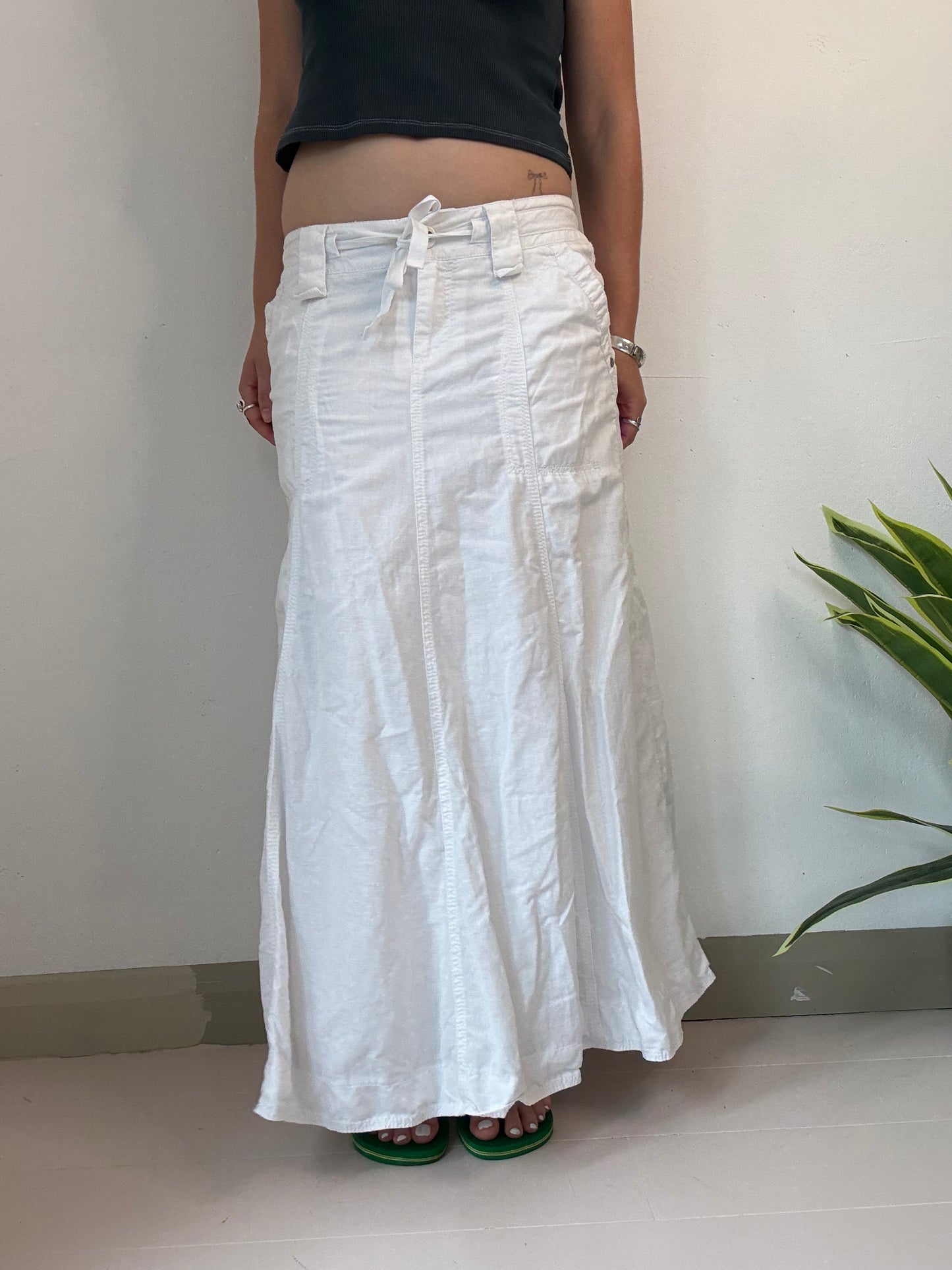 vintage white low rise cargo flowy maxi skirt