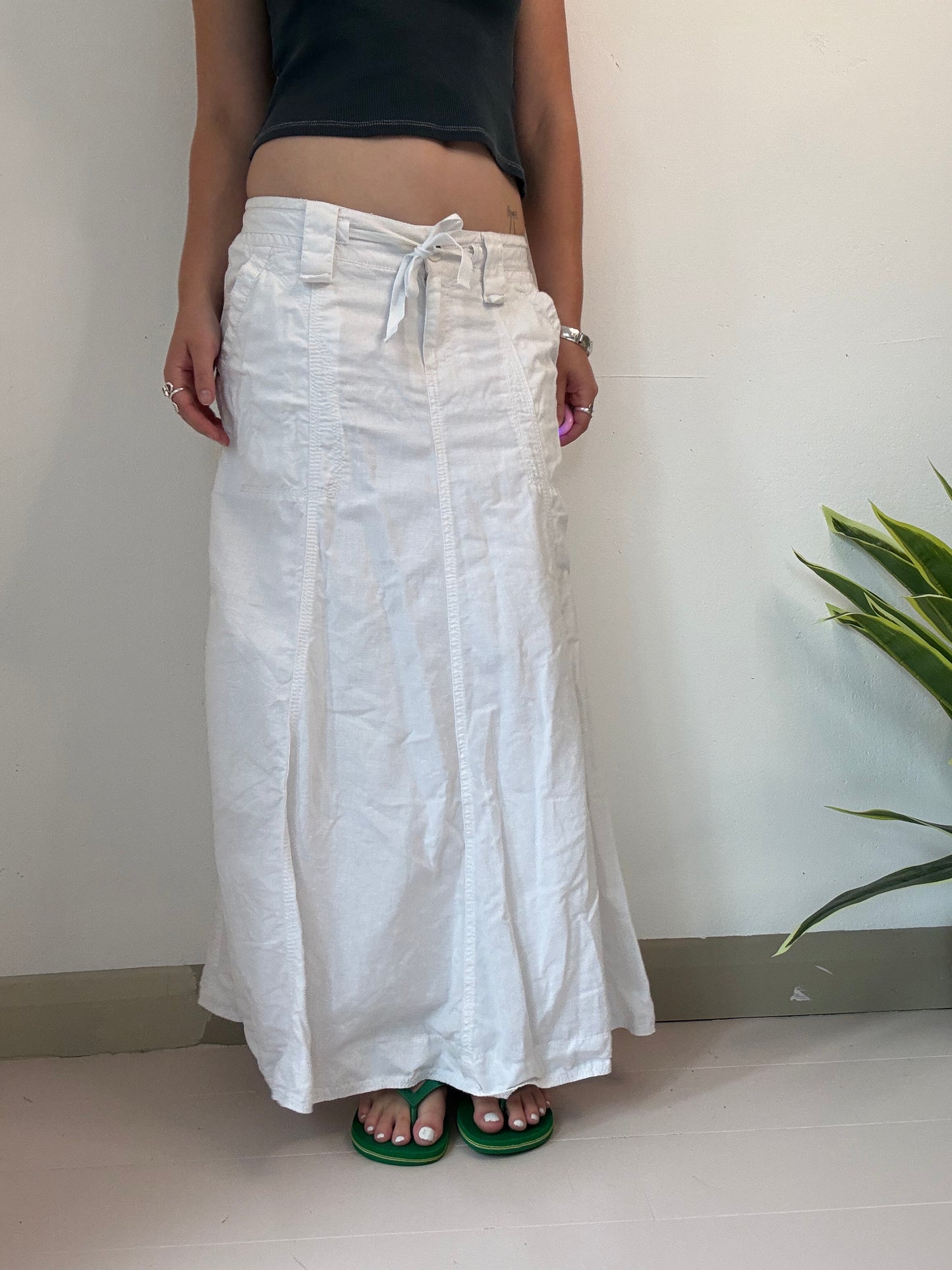 vintage white low rise cargo flowy maxi skirt