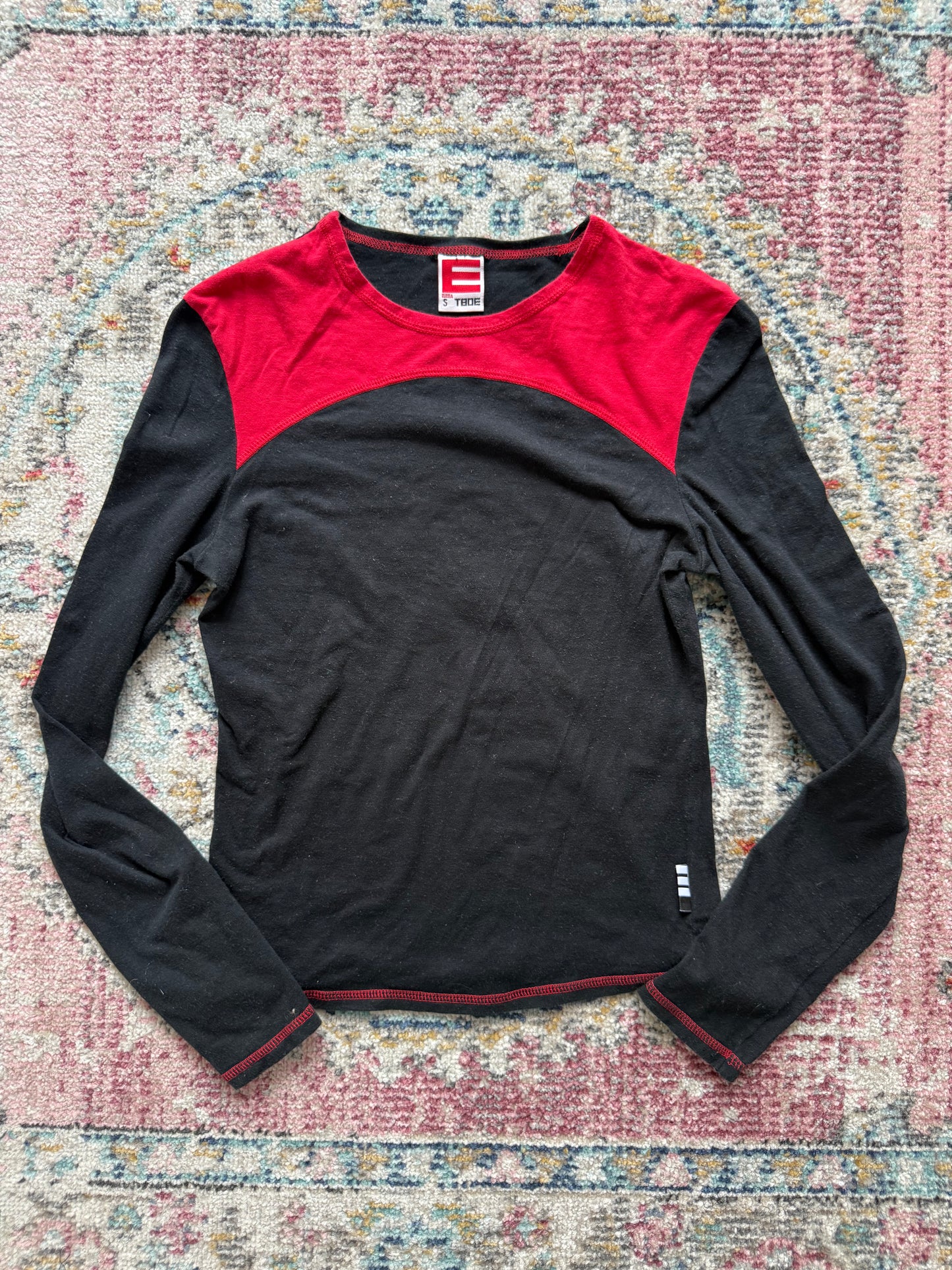 Vintage red and black long sleeve top