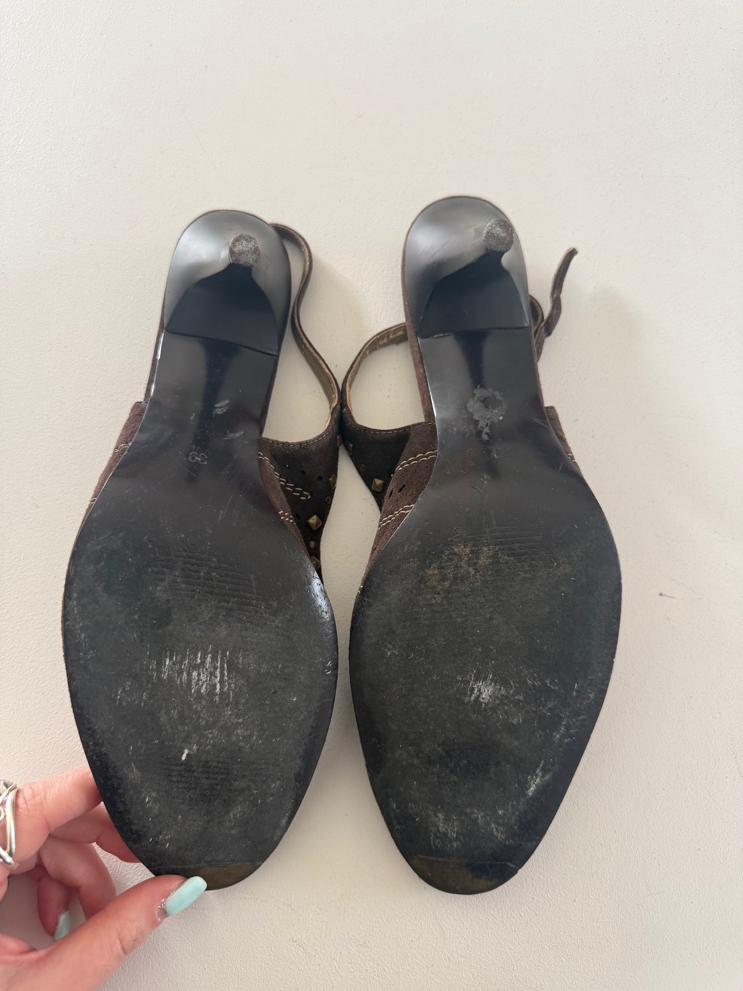 Vintage brown studded kitten heels