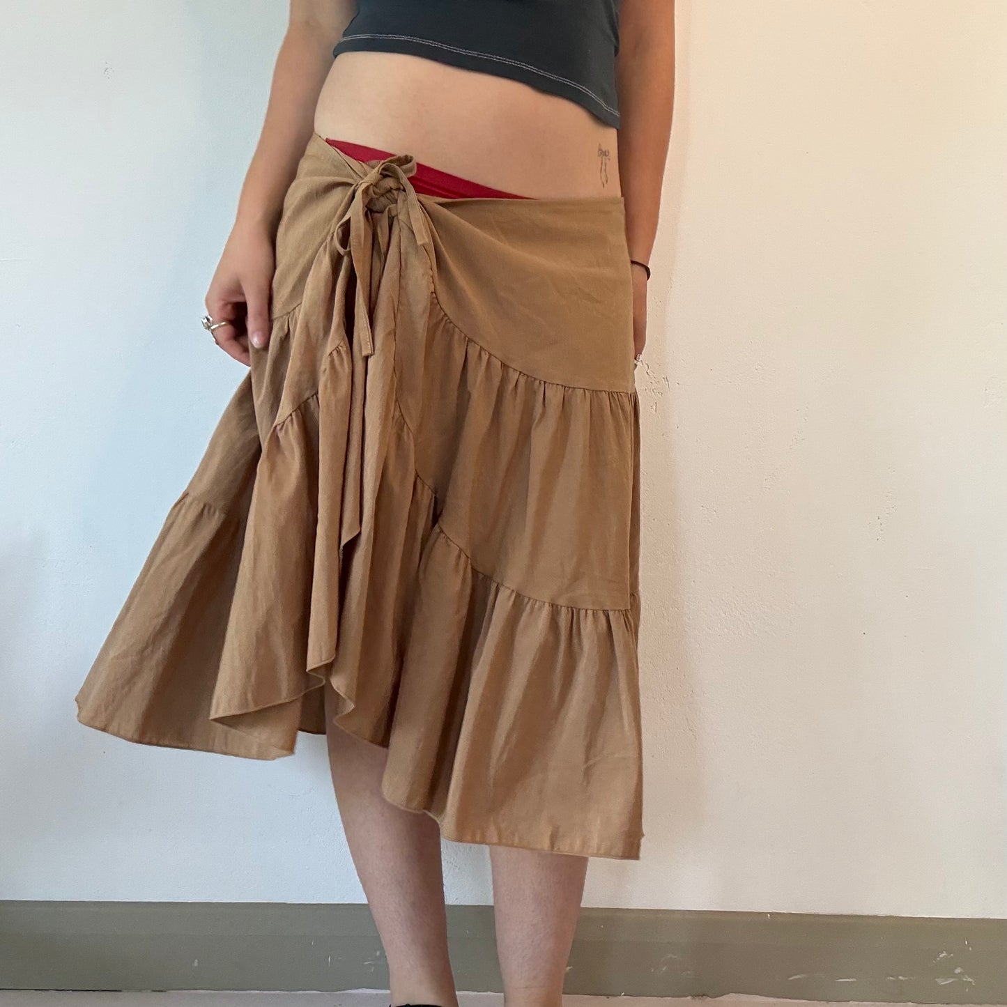 Brown pleated flowy tiered midi skirt