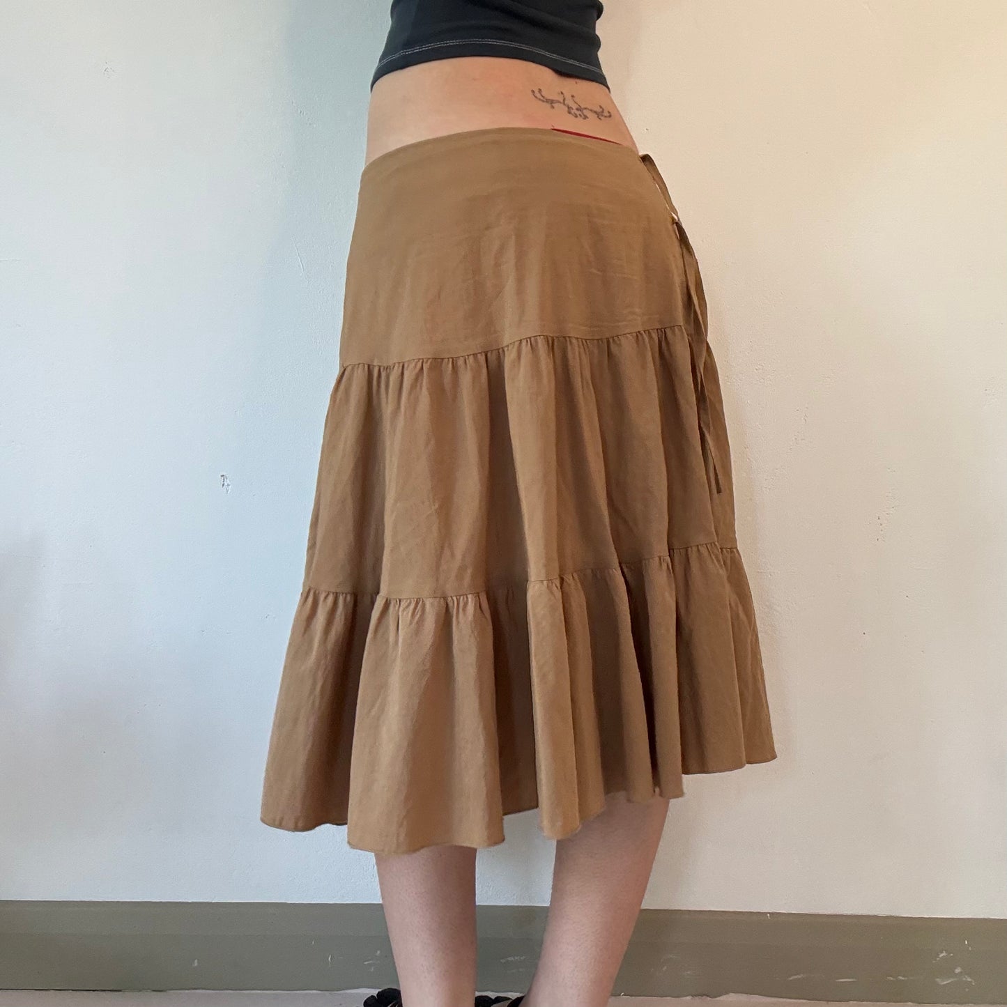 Brown pleated flowy tiered midi skirt