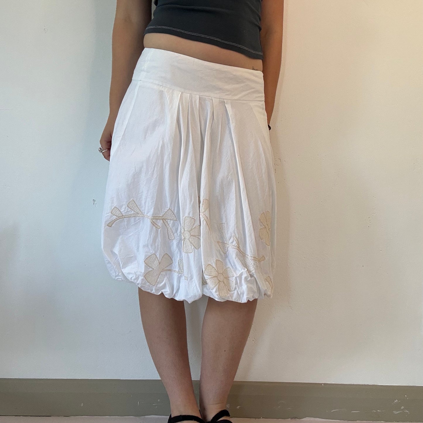 Cop Copine white bubble skirt with floral embroidery