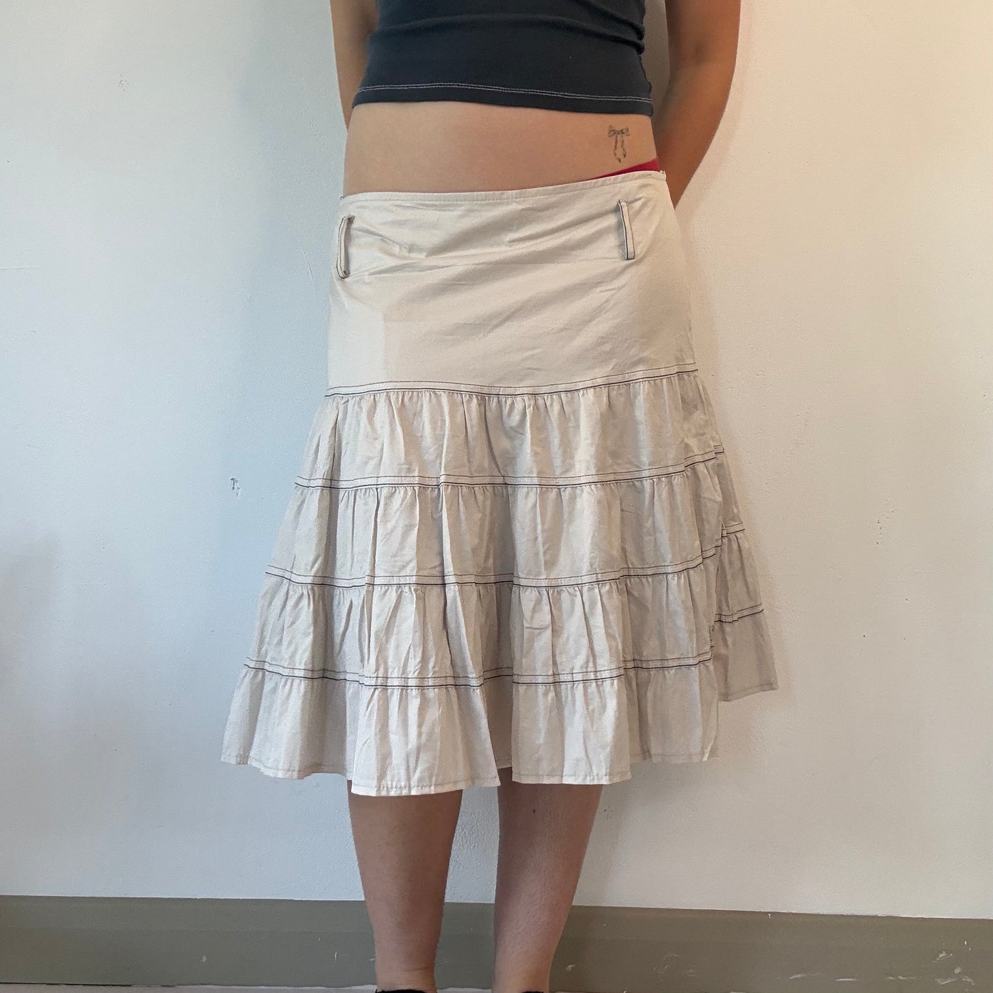 Vintage low rise creme pleated midi skirt