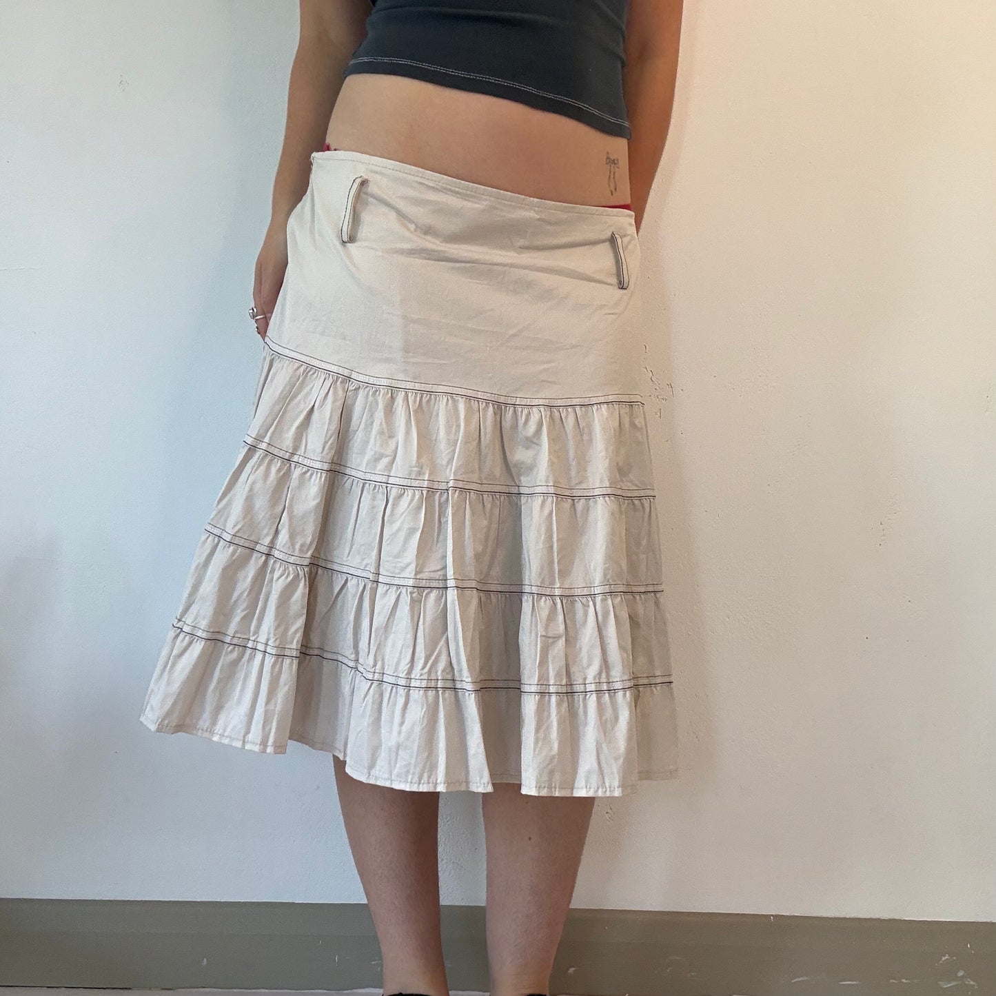 Vintage low rise creme pleated midi skirt
