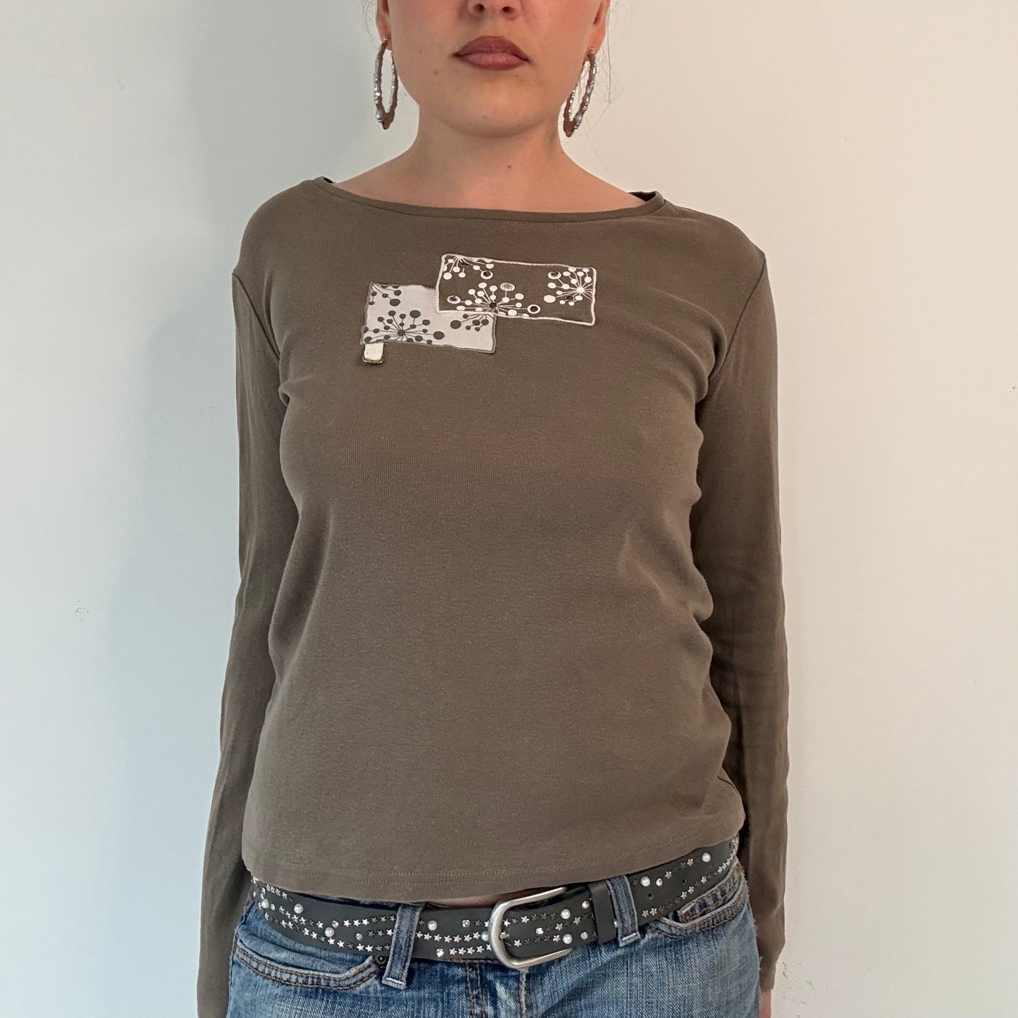 Vintage khaki cache cache graphic long sleeve top