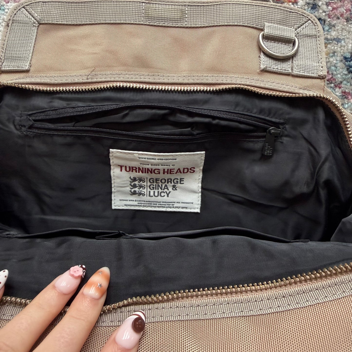GGl beige shoulder bag with silver details